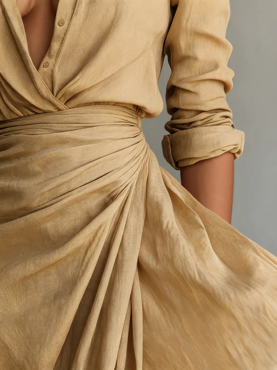 Vestido largo de manga larga con solapa, corte de un solo botonero y cinturón